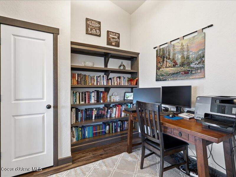8023 North Darlena Loop Coeur D'Alene, ID 83815 - Photo 8 of 46 12-Office