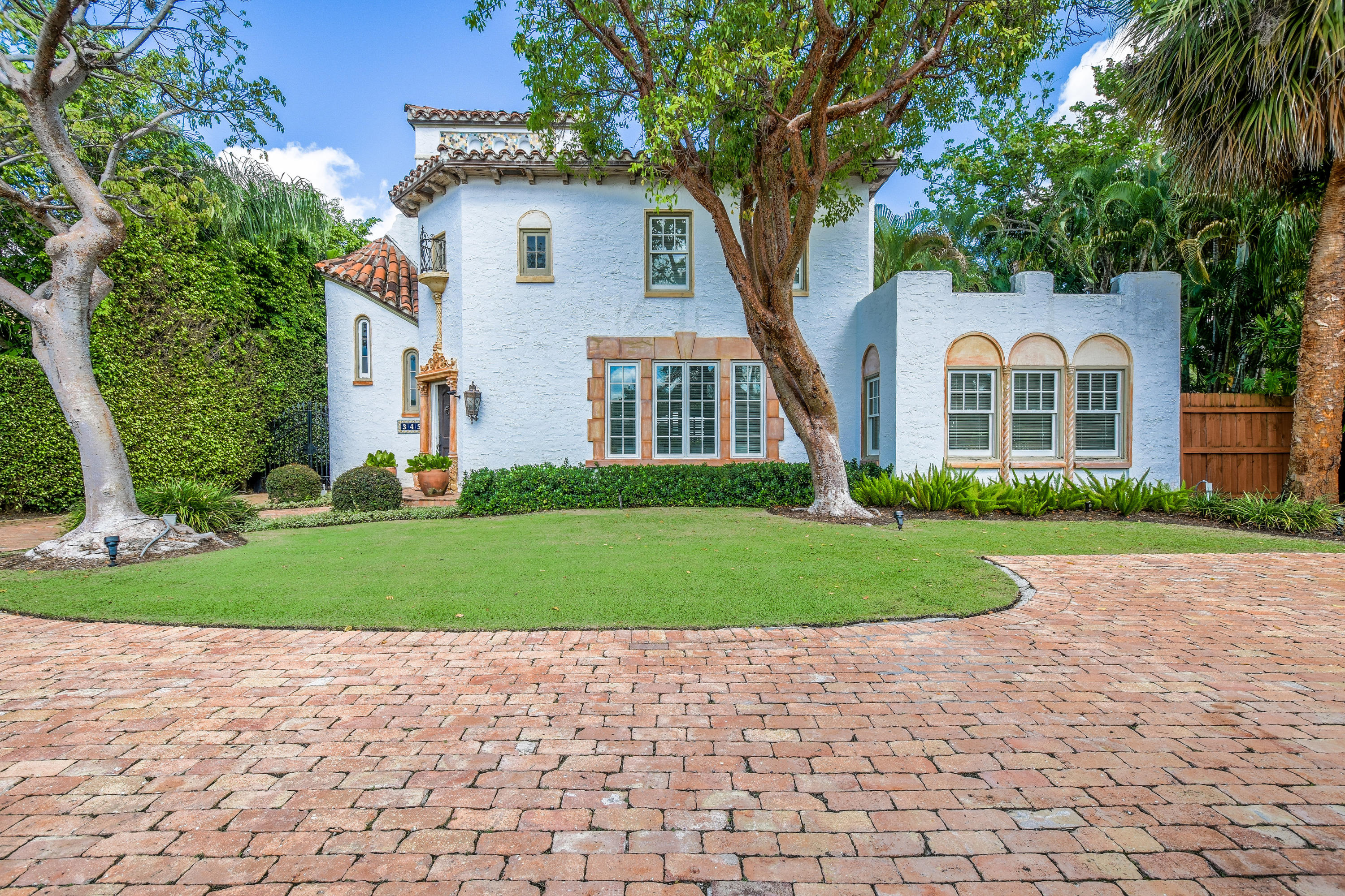 345 Potter Road West Palm Beach, FL 33405 - Photo 1 of 47 345PotterRoad_03