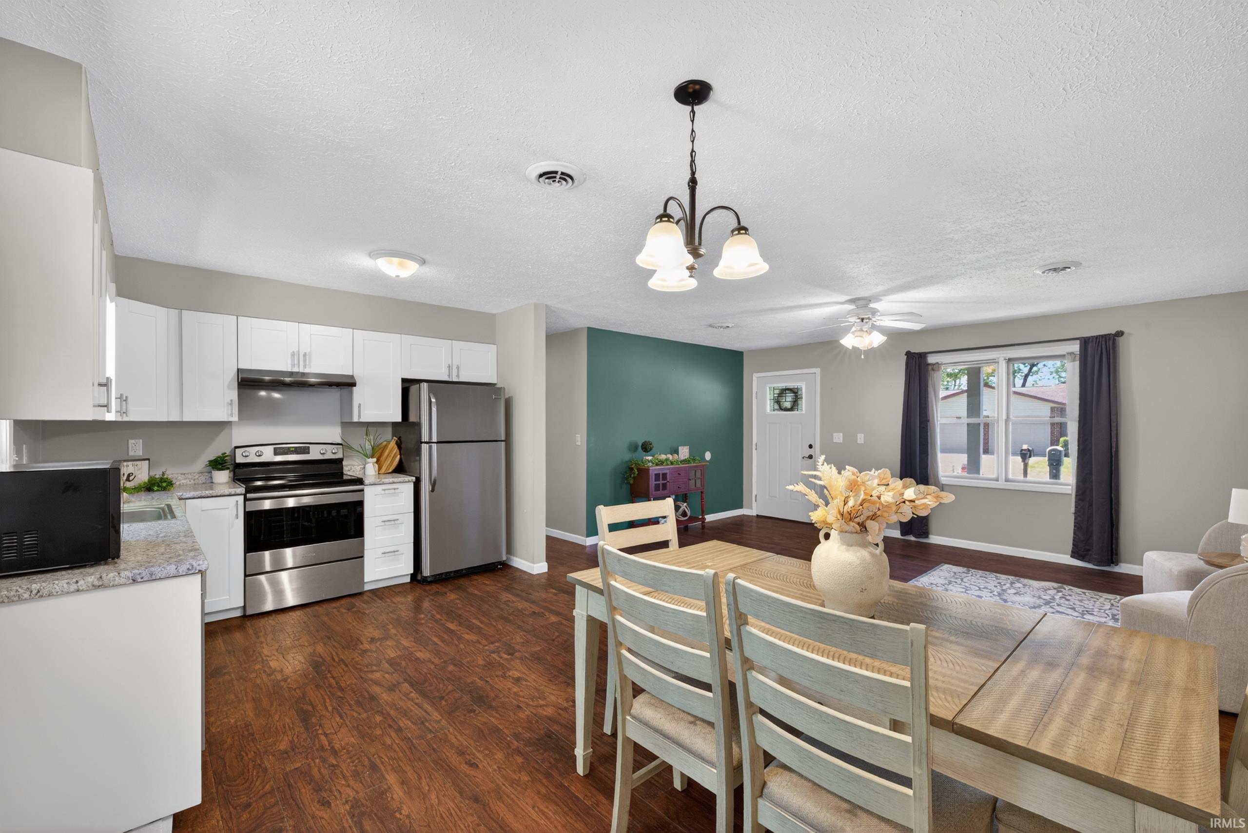 126 Hel Mar Drive Mitchell, IN 47446 - Photo 15 of 34