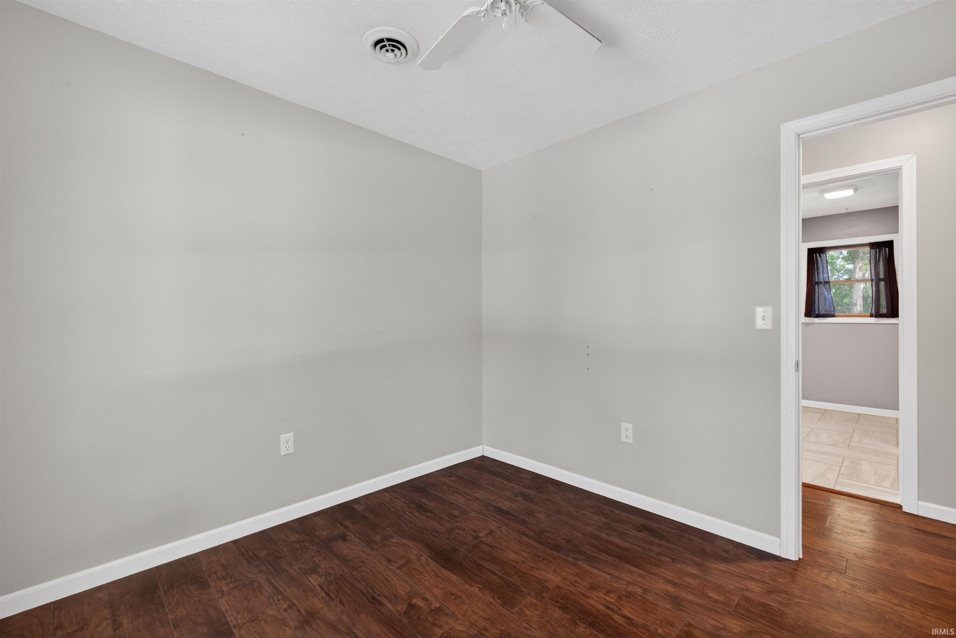 126 Hel Mar Drive Mitchell, IN 47446 - Photo 20 of 34