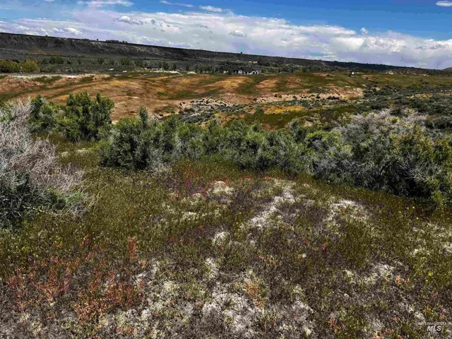 $215,000 | 4527 North 1250 East, Buhl, ID 83316