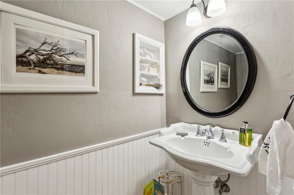 162 Lablanc Way Northwest Atlanta, GA 30327 - Photo 11 of 22