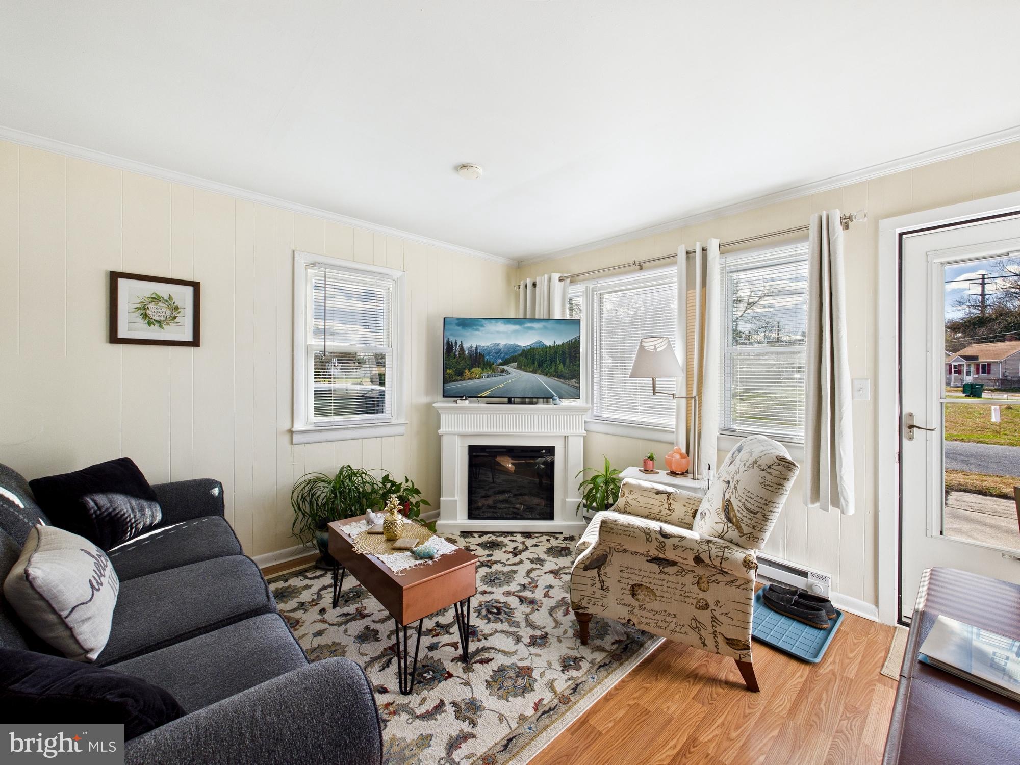301 2nd Street Bridgeville, DE 19933 - Photo 4 of 14 Bright and inviting living space with charm.