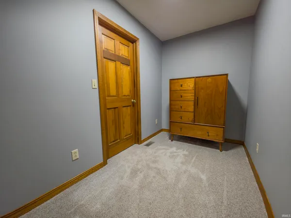 $234,900 | 872 County Road 150 North, Grayville, IL 62844