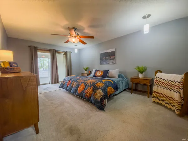 $234,900 | 872 County Road 150 North, Grayville, IL 62844