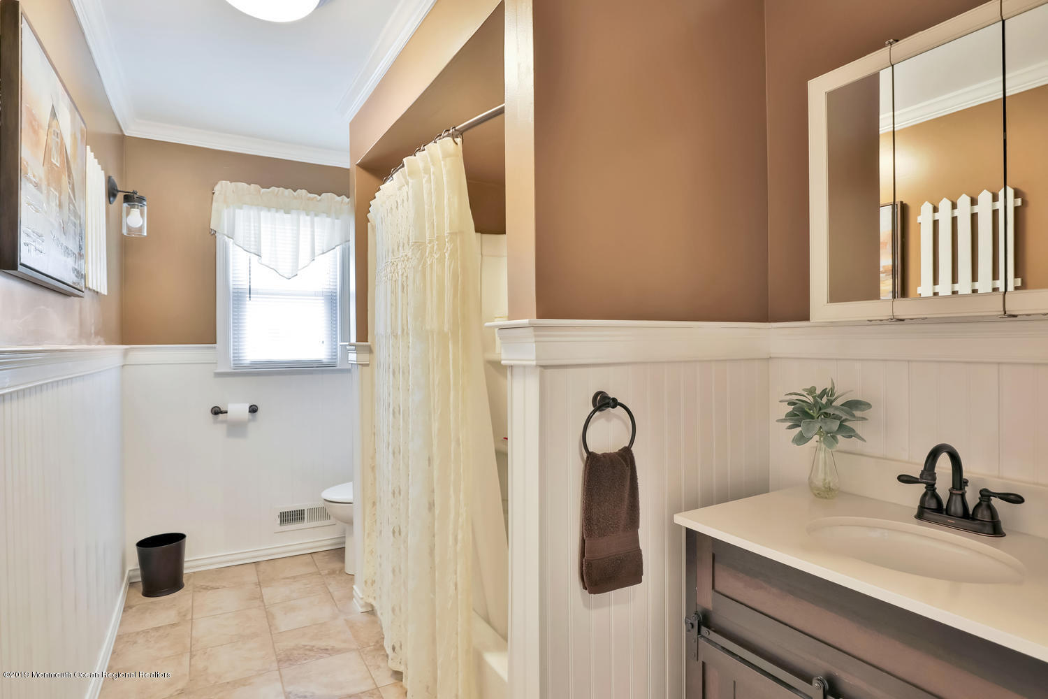 267 Edgemoor Road Belford, NJ 07718 - Photo 11 of 20 267 Edgemoor Rd Belford NJ-large-005-19-