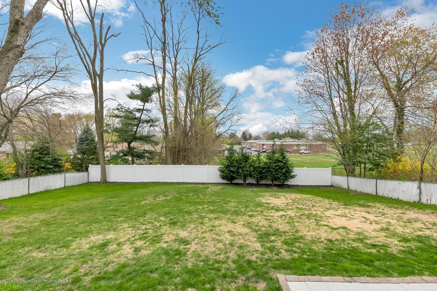 267 Edgemoor Road Belford, NJ 07718 - Photo 15 of 20 267 Edgemoor Rd Belford NJ-large-015-7-1