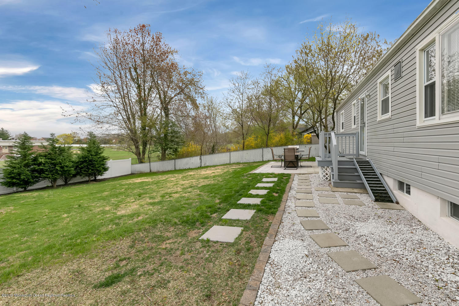 267 Edgemoor Road Belford, NJ 07718 - Photo 19 of 20 267 Edgemoor Rd Belford NJ-large-019-11-