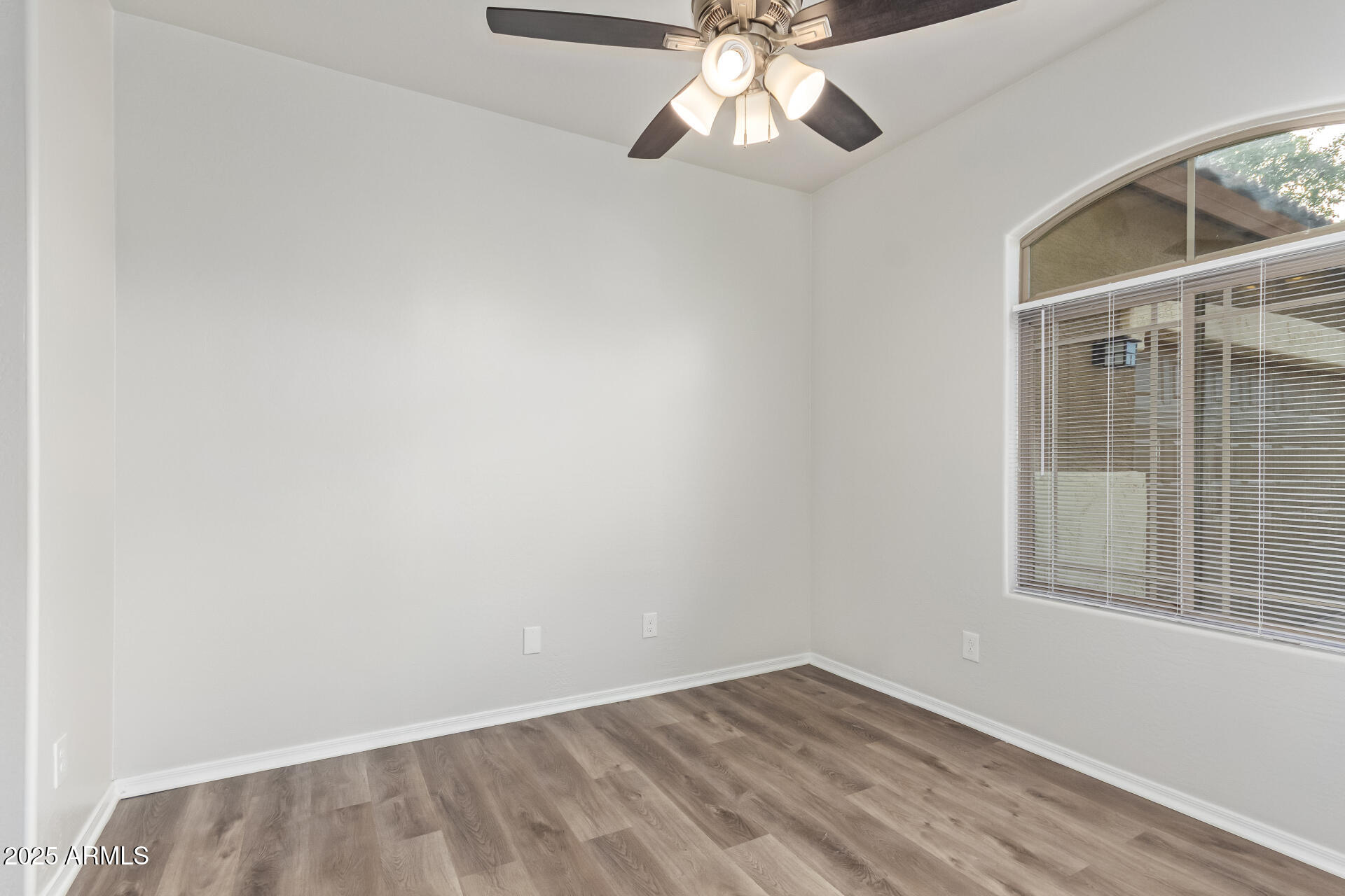 21382 East Via Del Rancho Queen Creek, AZ 85142 - Photo 22 of 29 an empty room with a window