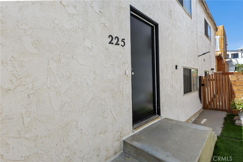 223 Shell Street Manhattan Beach, CA 90266 - Photo 18 of 39