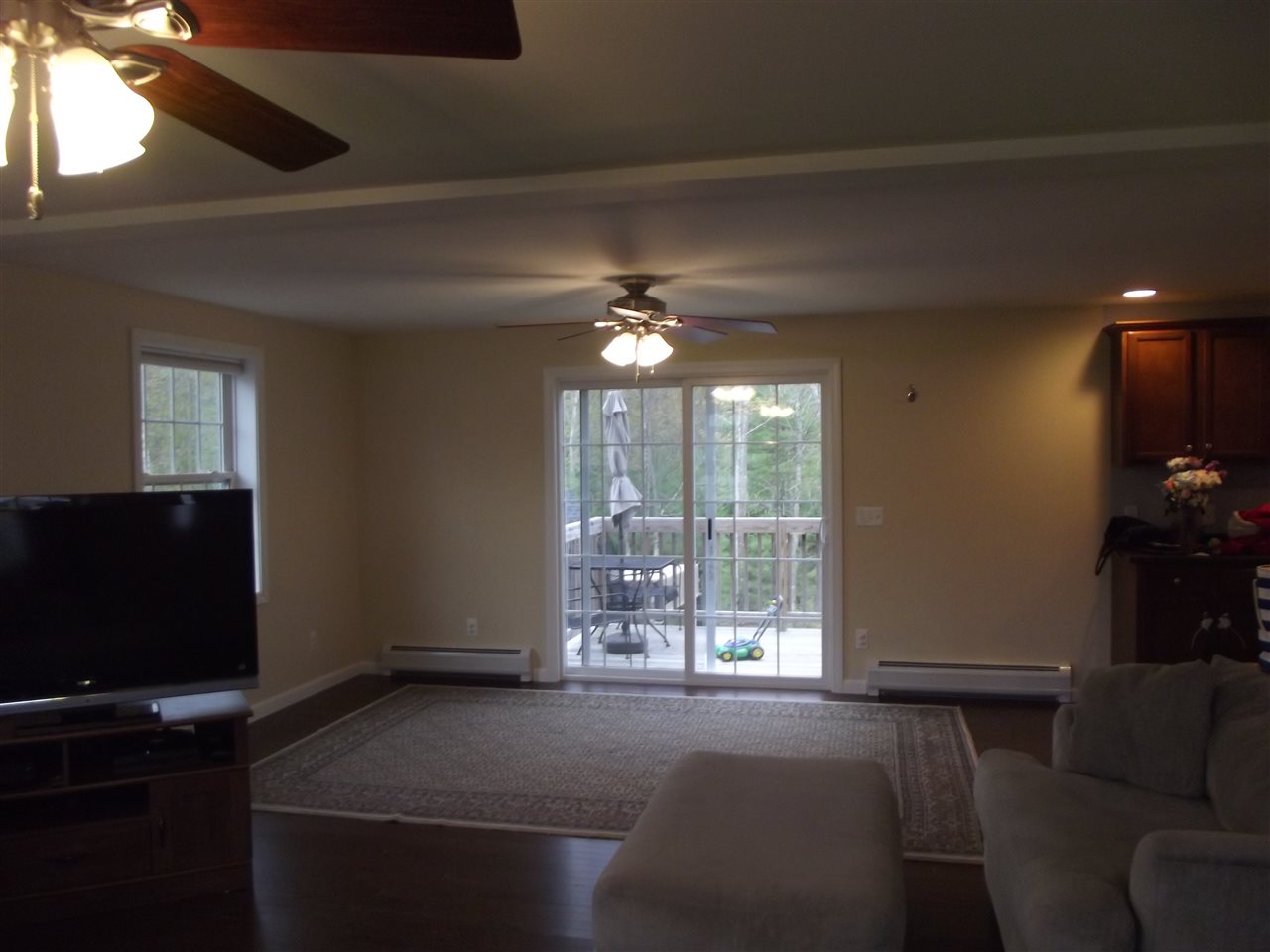27 Collins Circle Rochester, NH 03867 - Photo 15 of 40