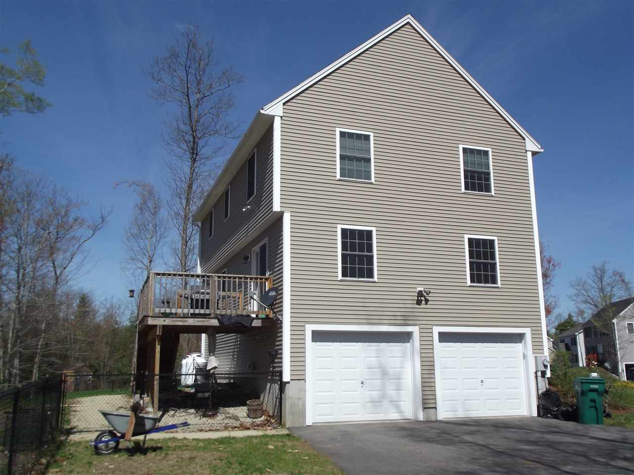 27 Collins Circle Rochester, NH 03867 - Photo 3 of 40