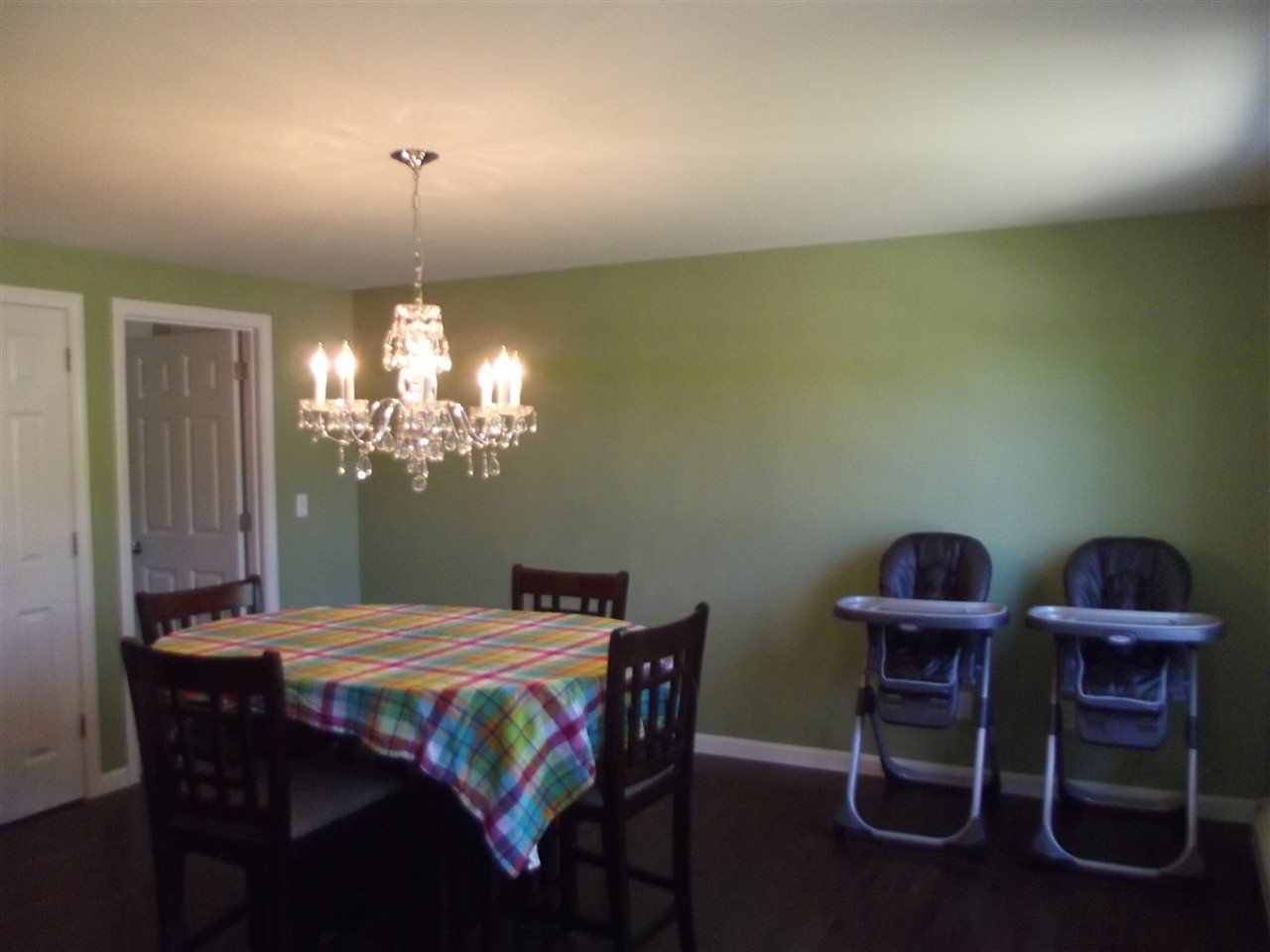 27 Collins Circle Rochester, NH 03867 - Photo 5 of 40