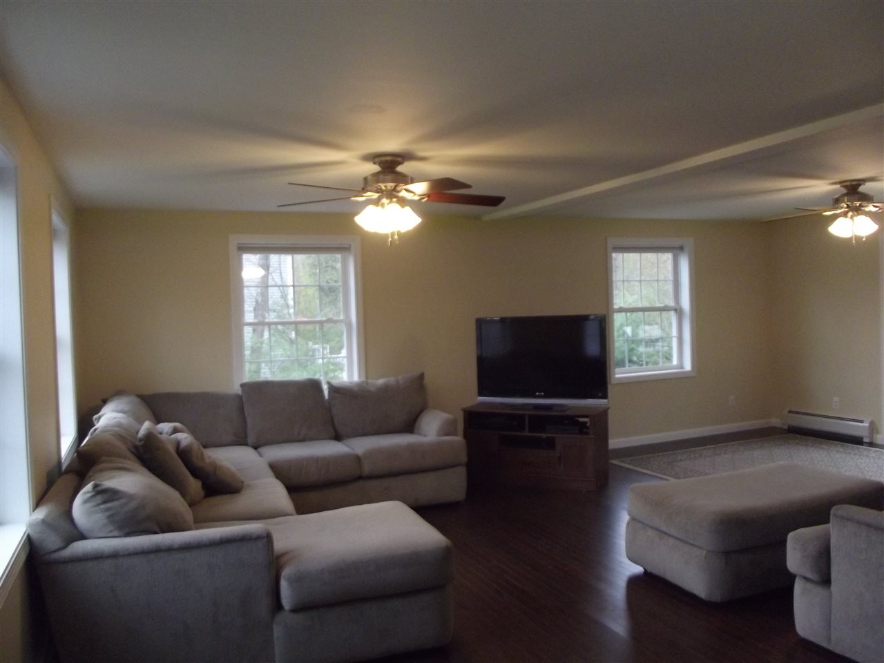 27 Collins Circle Rochester, NH 03867 - Photo 9 of 40