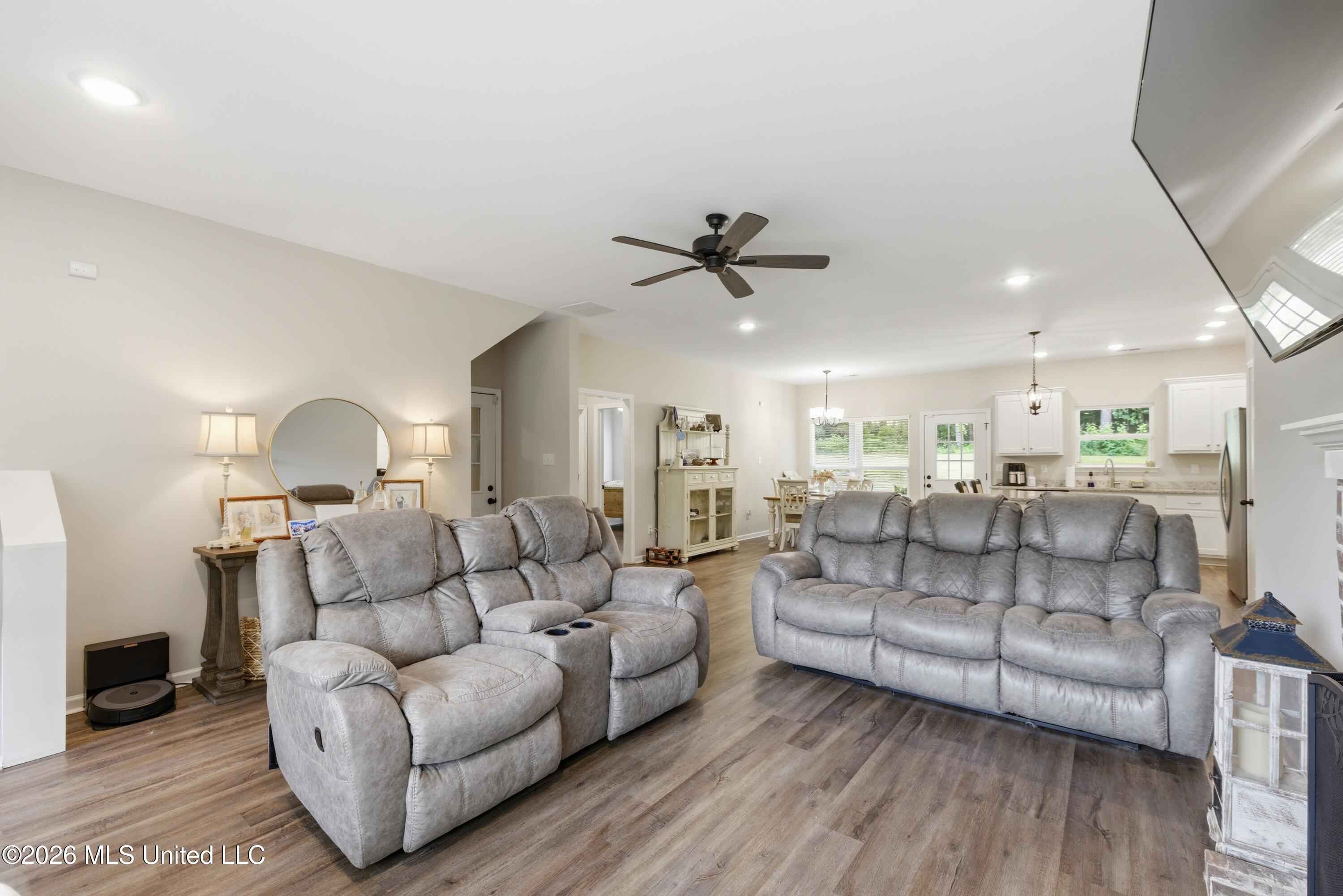 205 Clover Cove Coldwater, MS 38618 - Photo 4 of 29 934A1616