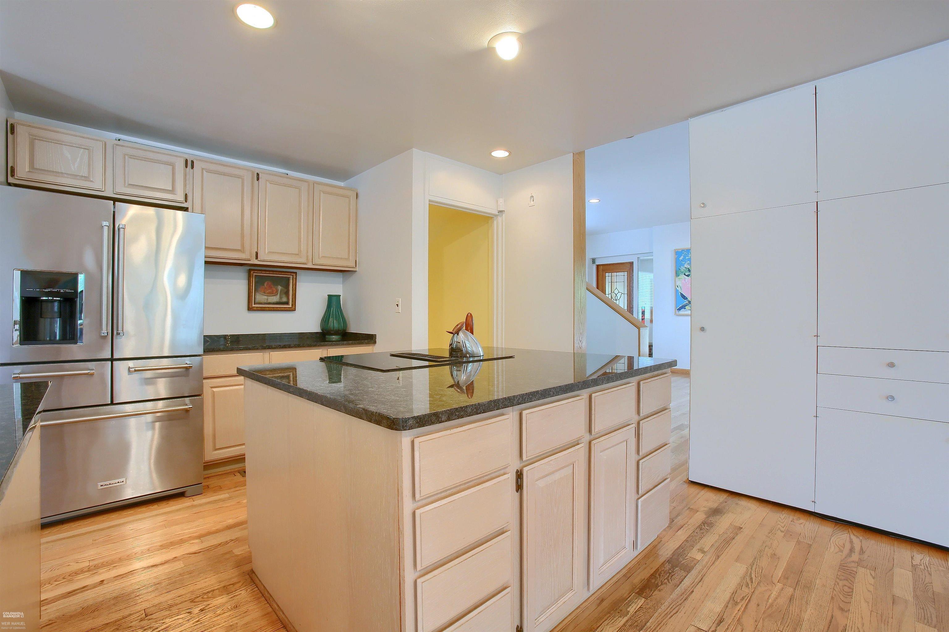 917 Lake Shore Road Grosse Pointe Shores, MI 48236 - Photo 18 of 44