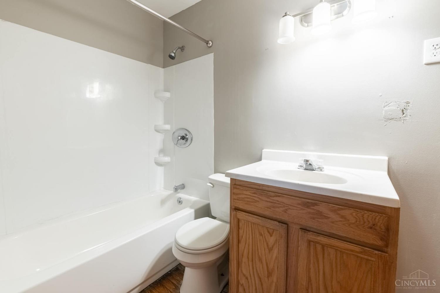3203 Manchester Road Middletown, OH 45042 - Photo 16 of 35 Gallery Image 16