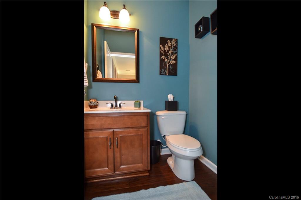 10230 Withers Road Charlotte, NC 28278 - Photo 8 of 24 Gallery Image 8