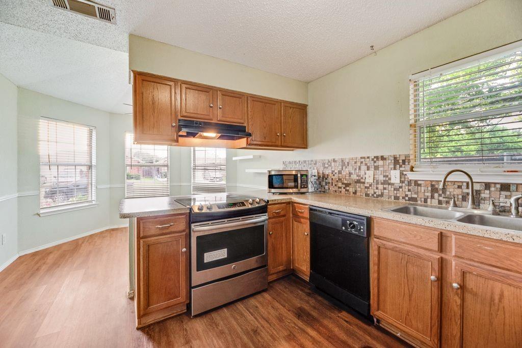 6703 Dusty Ridge Trail Arlington, TX 76002 - Photo 6 of 19