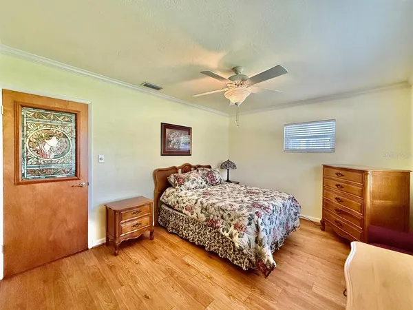 $3,700 | 9970 54th Avenue North, St. Petersburg, FL 33708