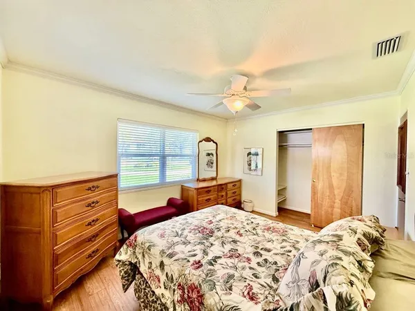 $3,700 | 9970 54th Avenue North, St. Petersburg, FL 33708