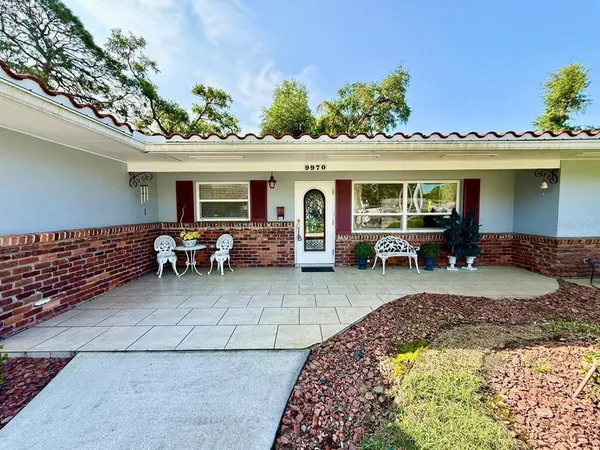 $3,700 | 9970 54th Avenue North, St. Petersburg, FL 33708