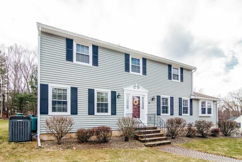 24 Launching Road Andover, MA 01810 - Photo 3 of 30 Gallery Image 3