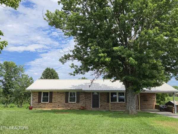 $299,000 | 220 Harden Road, Sparta, TN 38583