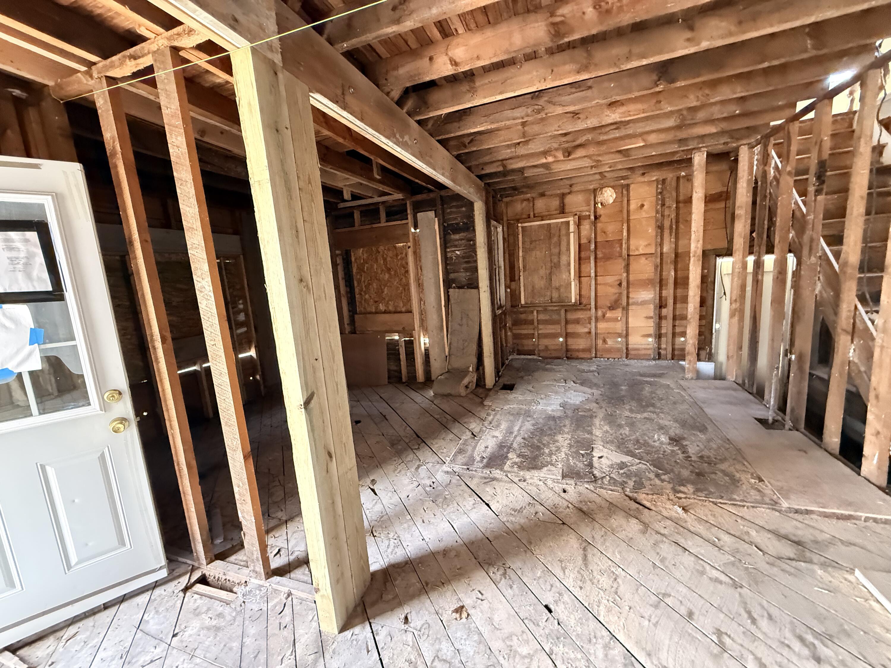 7 South Elm Street Hesperia, MI 49421 - Photo 7 of 25 IMG_3777