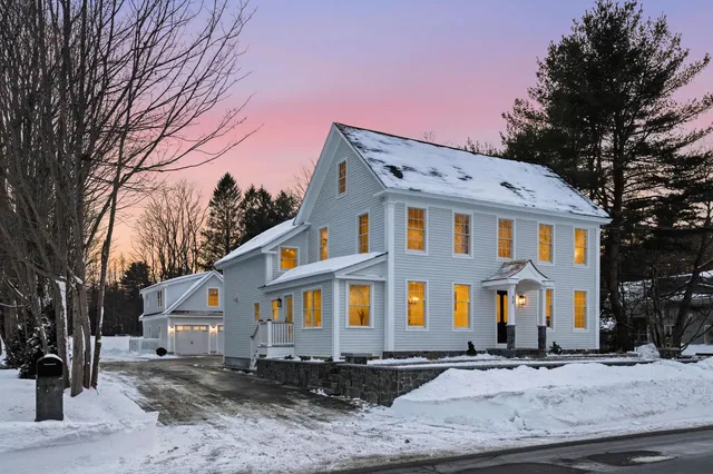 $2,100,000 | 17 Piscassic Road, Newfields, NH 03856