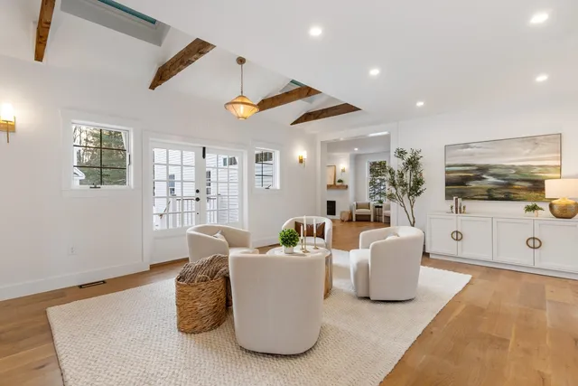 $2,100,000 | 17 Piscassic Road, Newfields, NH 03856