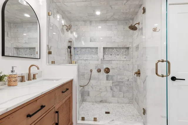 $2,100,000 | 17 Piscassic Road, Newfields, NH 03856