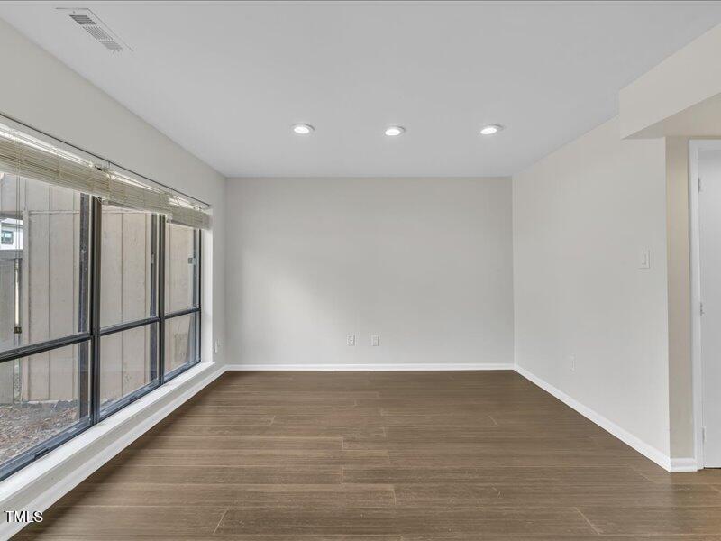 717 East Millbrook Road Raleigh, NC 27609 - Photo 15 of 21