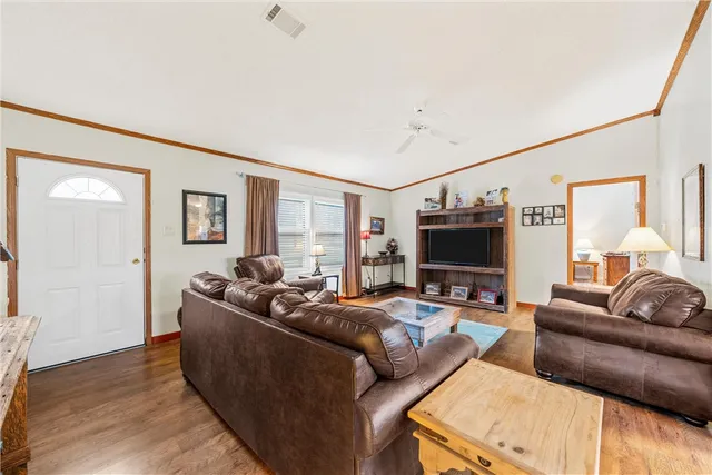 $299,500 | 429 Water Tower Road, Axtell, TX 76624