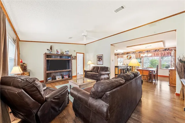 $299,500 | 429 Water Tower Road, Axtell, TX 76624