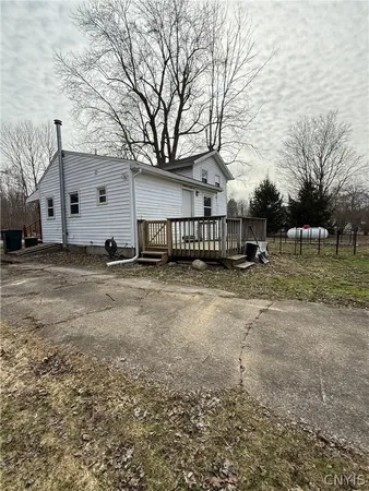 $175,000 | 1953 Lamson Road, Lysander, NY 13135