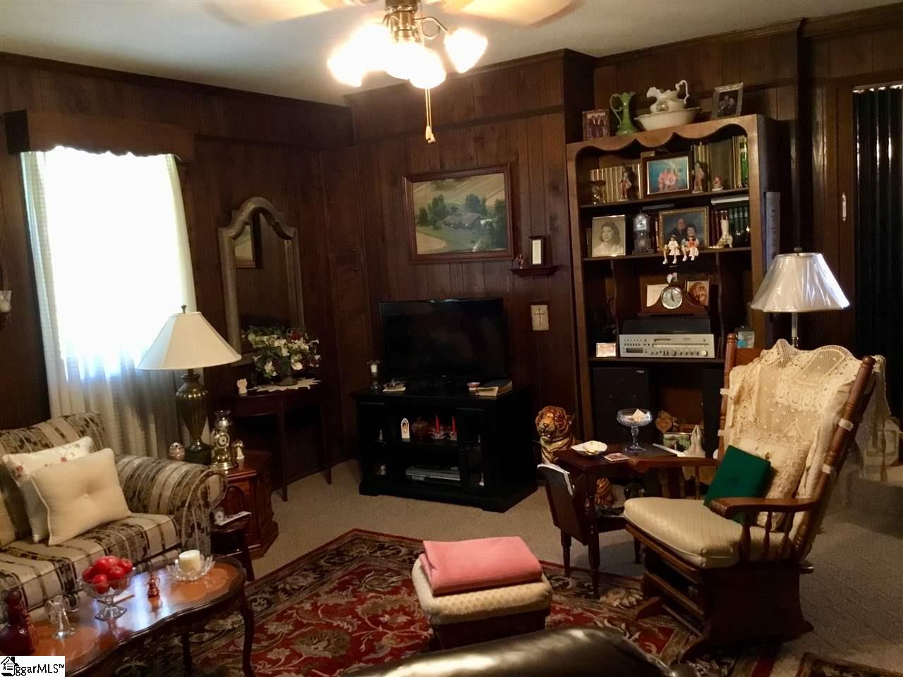 209 Locke Road Belton, SC 29627 - Photo 8 of 14