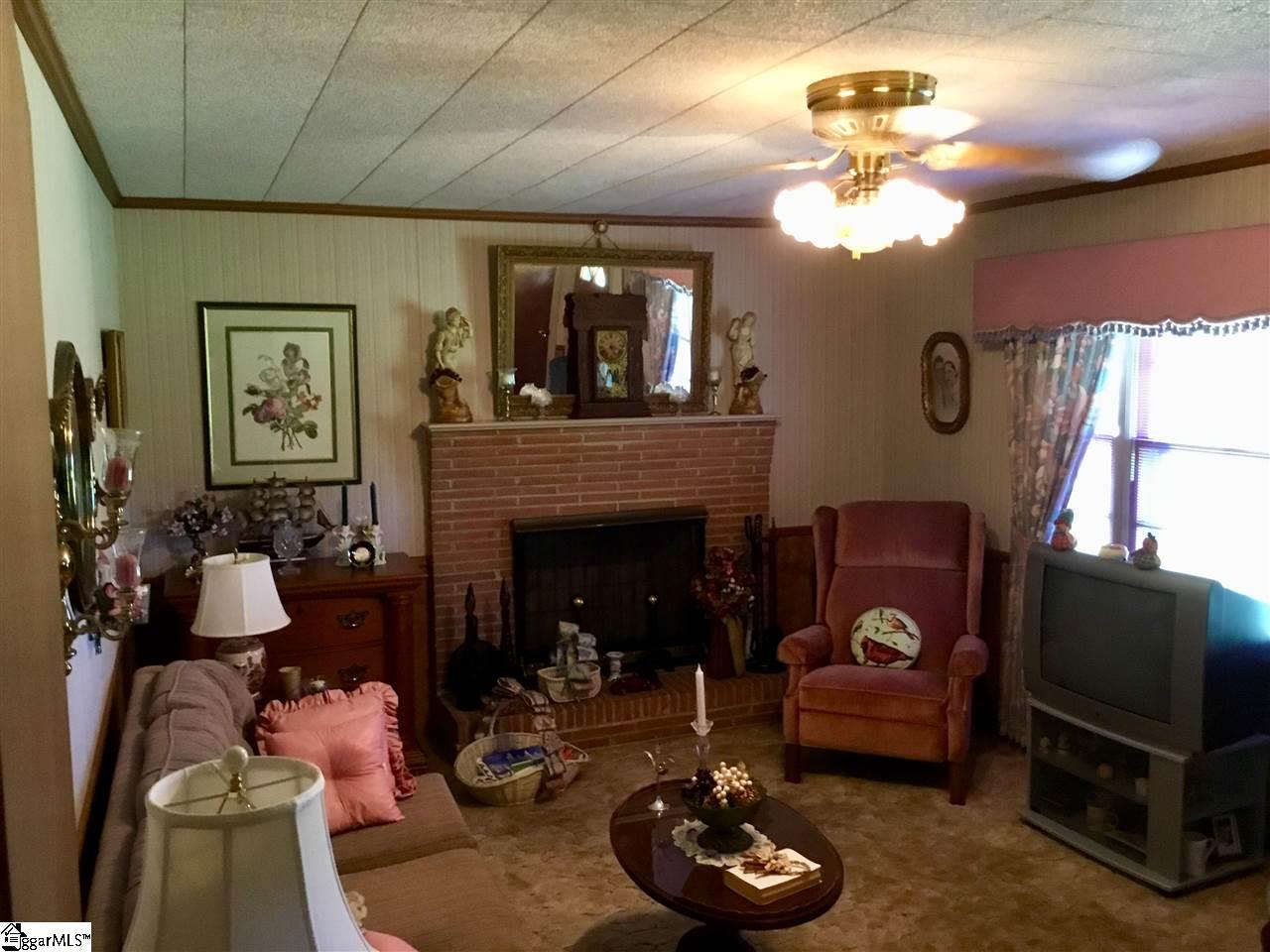 209 Locke Road Belton, SC 29627 - Photo 9 of 14