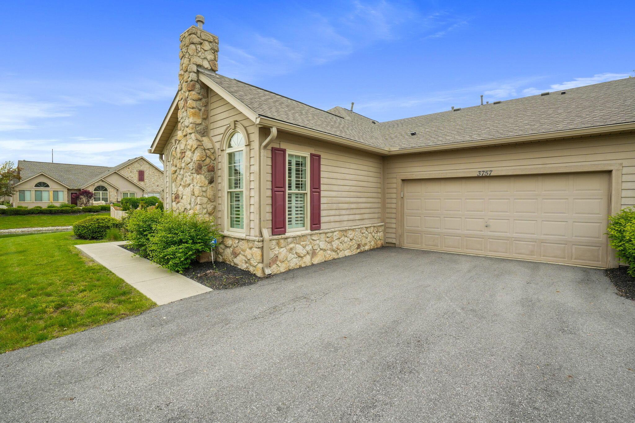 3757 Stoneway Point Powell, OH 43065 - Photo 2 of 27 3-web-or-mls-DSC01439