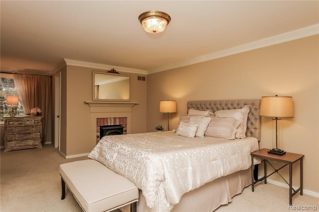 4750 Napier Road Canton, MI 48187 - Photo 37 of 97 037-Master_Bedroom-2225728-medium.jpg