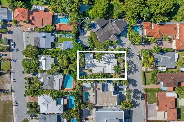 $7,500 | 3308 Northeast 16th Place, Fort Lauderdale, FL 33305