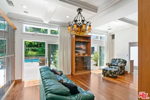 $7,995,000 | 521 North Rexford Drive, Beverly Hills, CA 90210