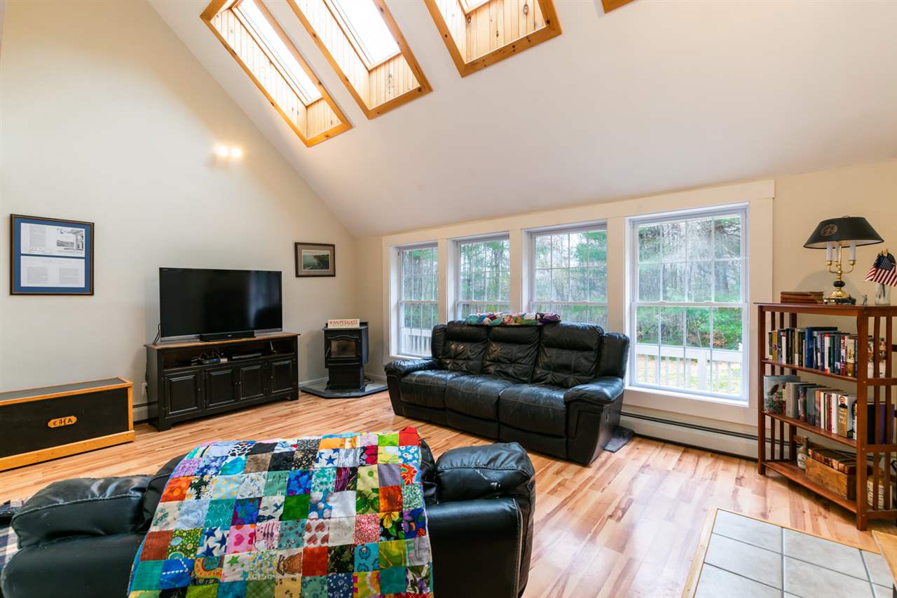 38 Union Wharf Road Tuftonboro, NH 03853 - Photo 14 of 40 Gallery Image 14