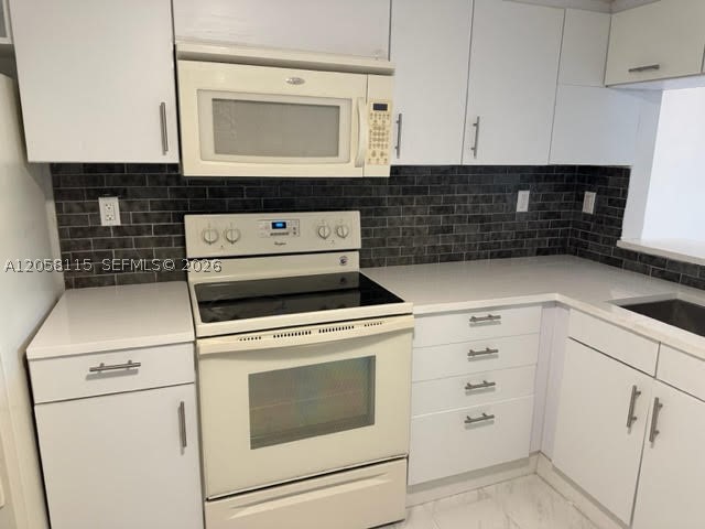 8933 Southwest 123rd Street, Unit 2075 Miami, FL 33186 - Photo 3 of 28 Gallery Image 3