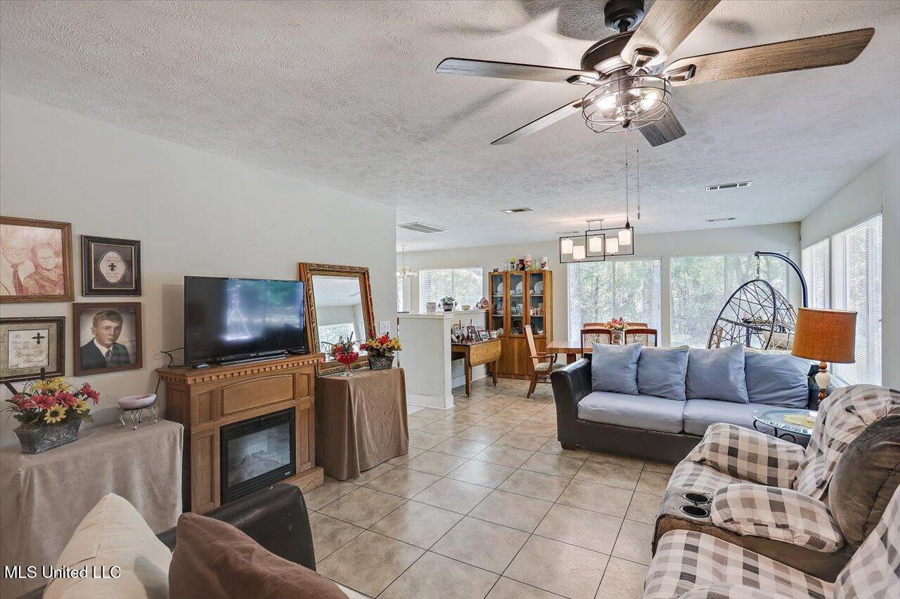 3118 Tynes Drive Byram, MS 39272 - Photo 6 of 24 06-3118 Tynes Rd