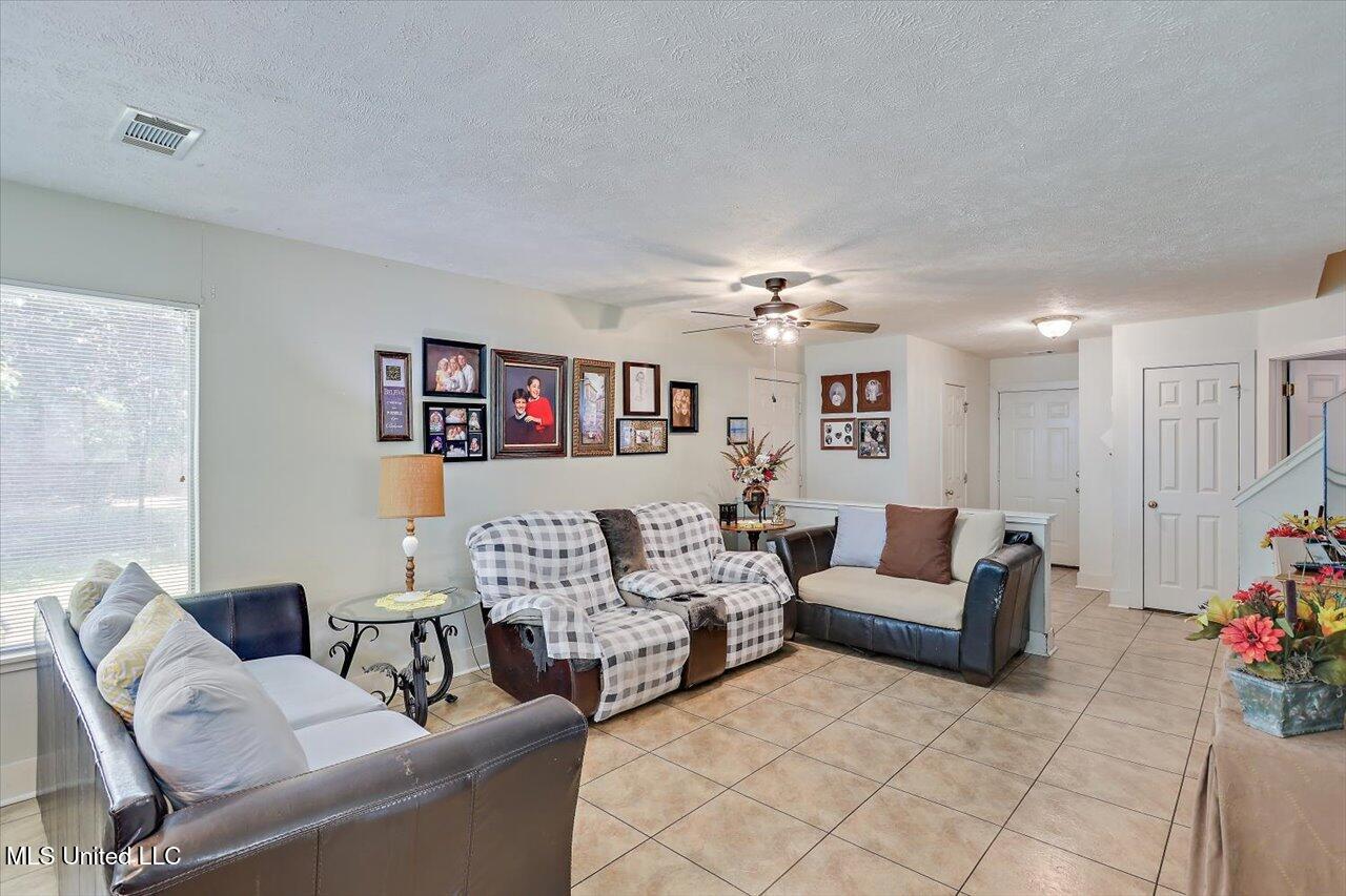 3118 Tynes Drive Byram, MS 39272 - Photo 7 of 24 07-3118 Tynes Rd