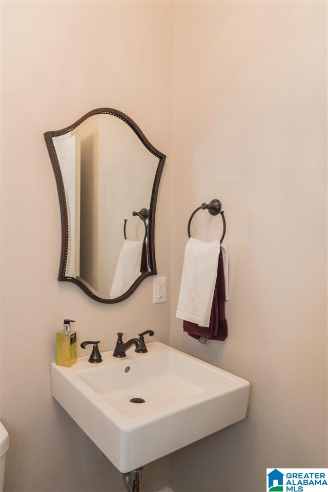 2448 Shades Crest Road Birmingham, AL 35216 - Photo 22 of 32