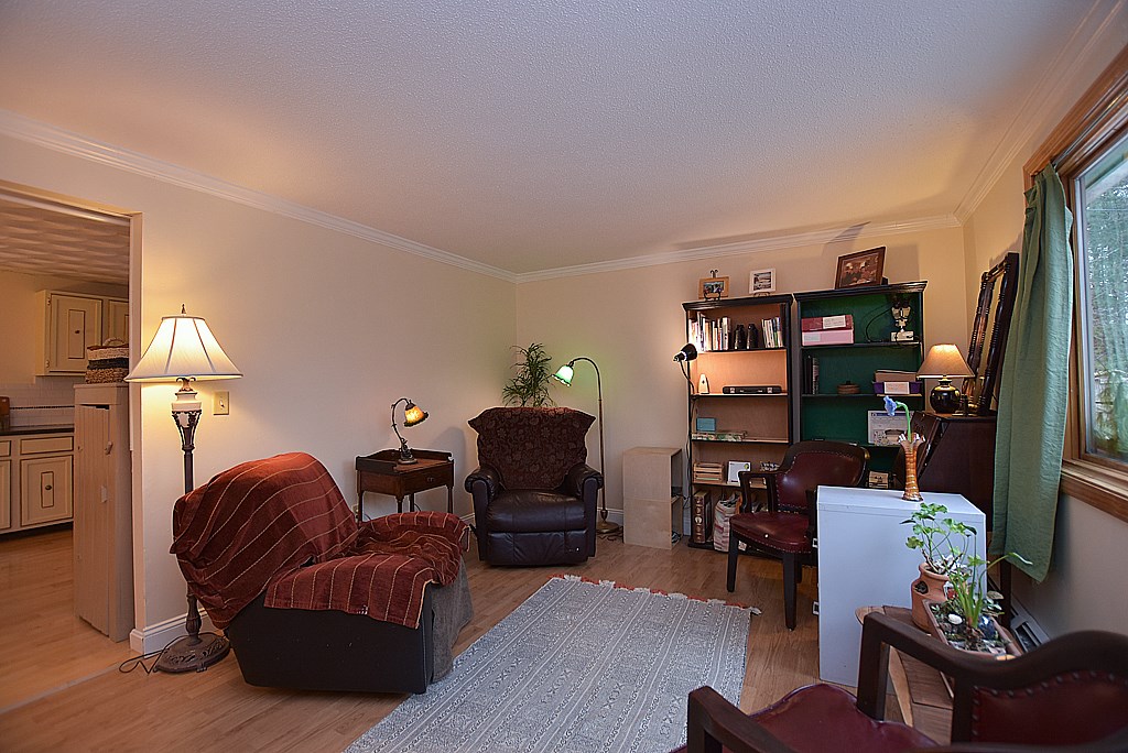 126 East Killingly Road Foster, RI 02825 - Photo 3 of 14