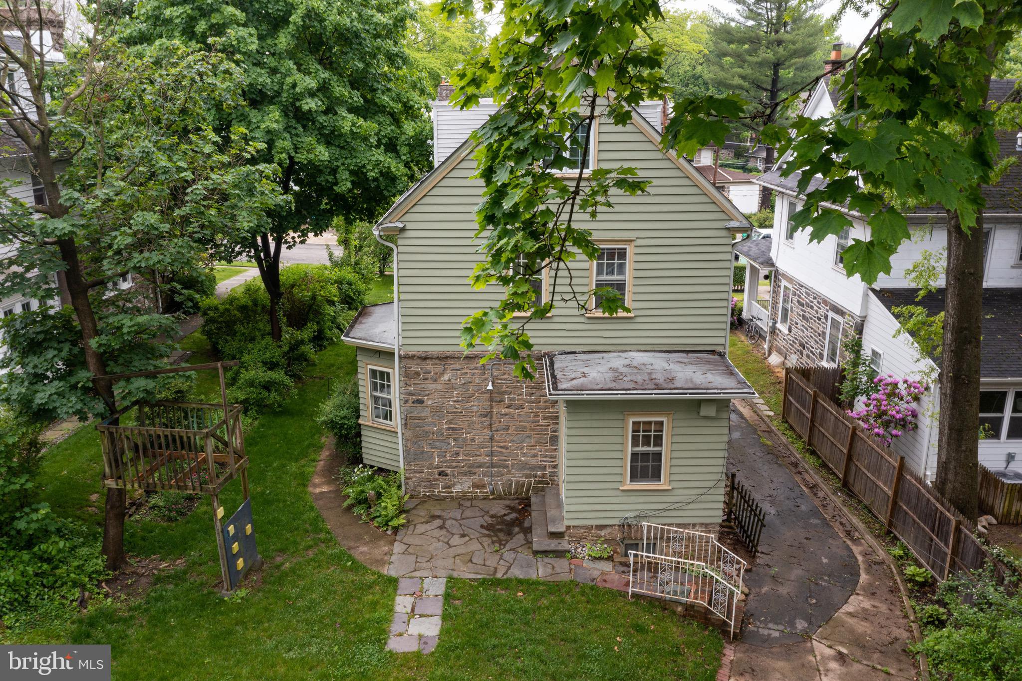 323 Pembroke Road Bala Cynwyd, PA 19004 - Photo 33 of 34