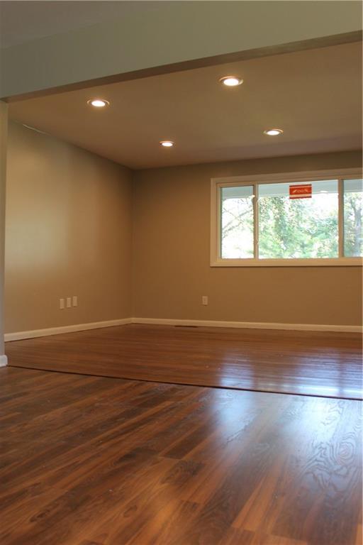 3215 Rutledge Drive Indianapolis, IN 46228 - Photo 4 of 22 Gallery Image 4
